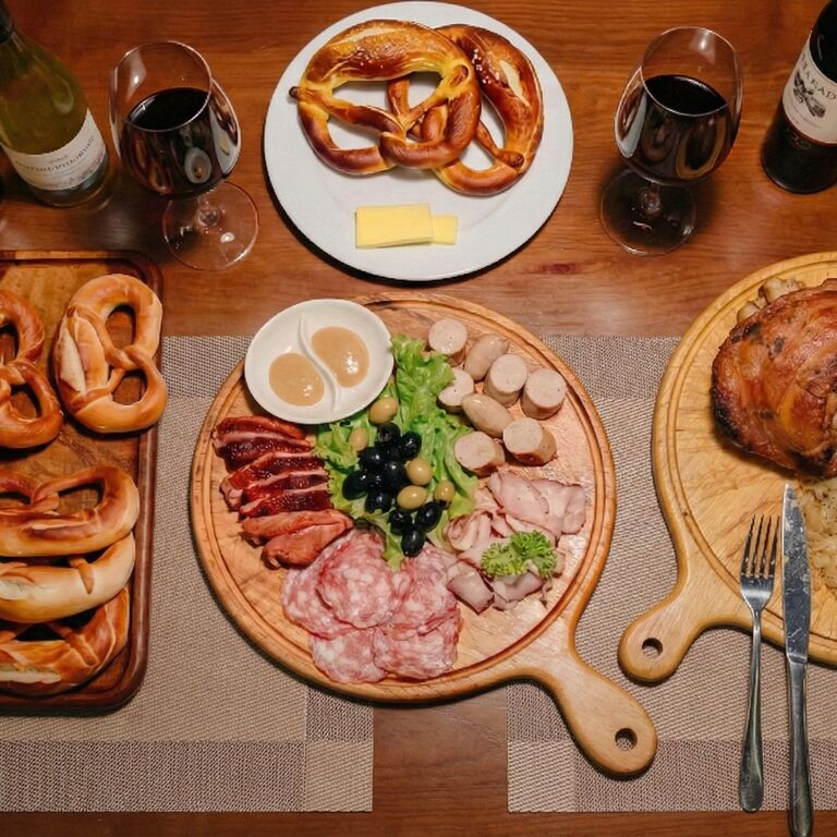 BRATBROT-GERMAN FOOD&BEER RES.
