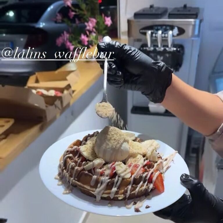 La Lin's waffle bar