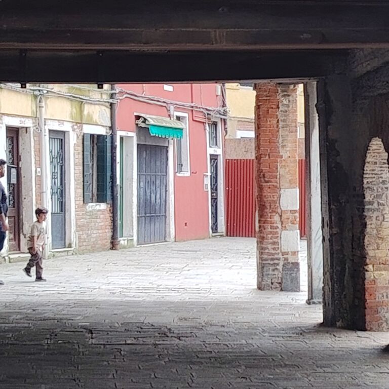 Venice: Jewish Ghetto, Rialto, and Doge's Palace Tour