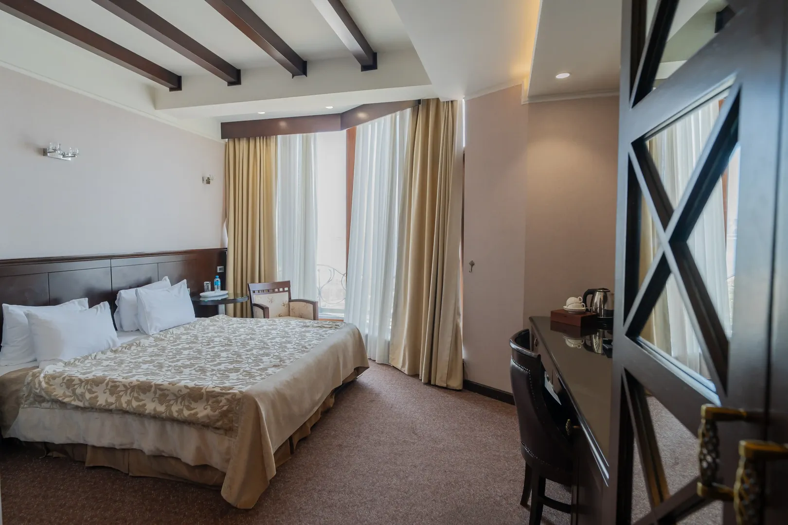 Riviera Hotel