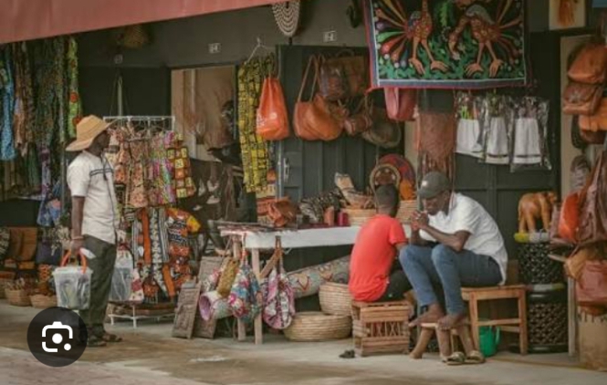 Tourist shopping in Cotonou