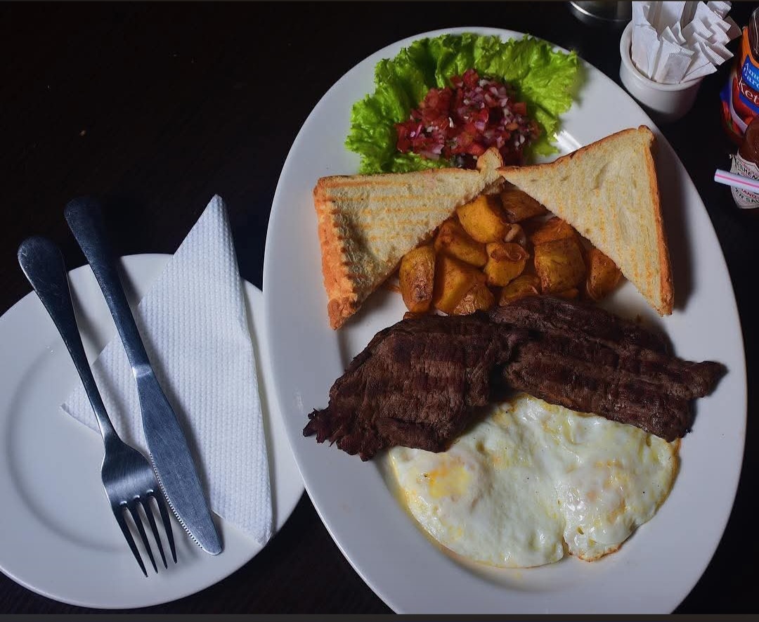Safari bistro