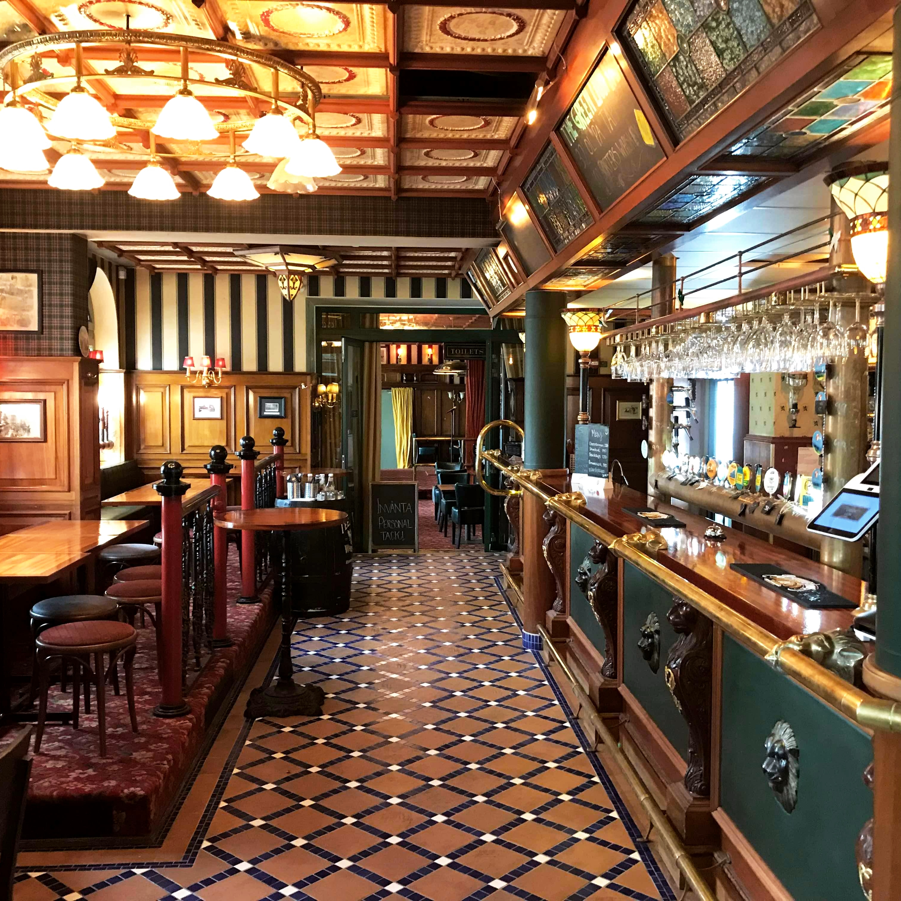 The Green Lion Pub