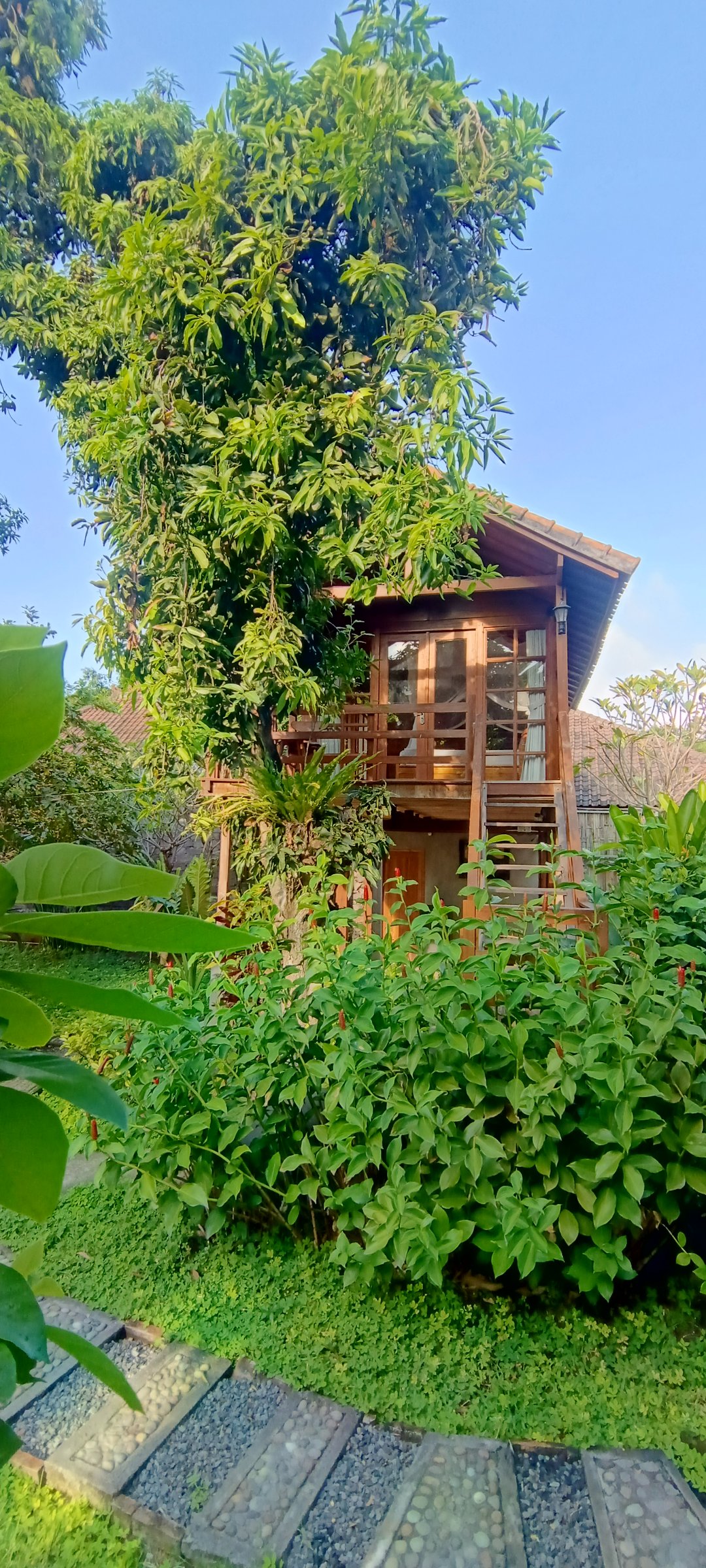 Vanaya Lodge