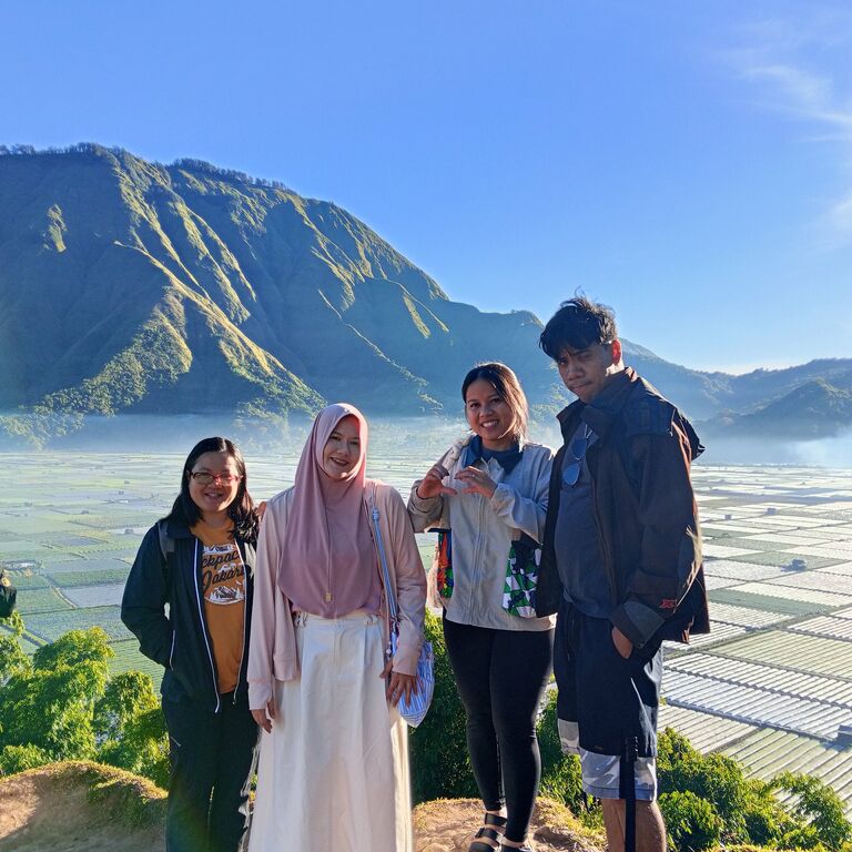LOMBOKMALIK TOUR AND TTAVEL