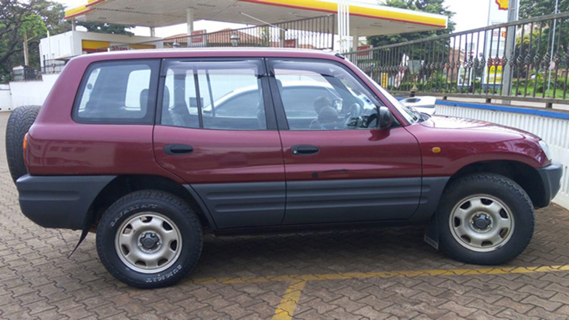 Uganda Car Rental Booking