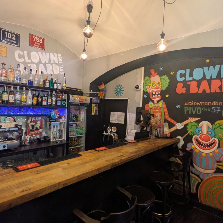 Clown and Bard Hostel