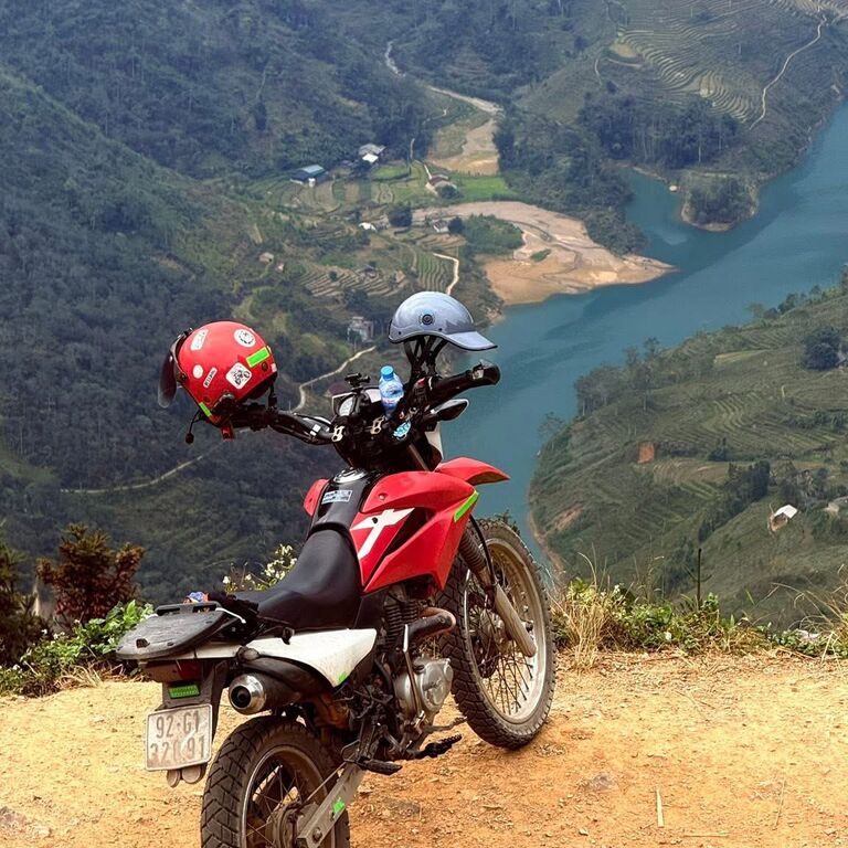 Anans Travel | Tours & Motorbikes Rental