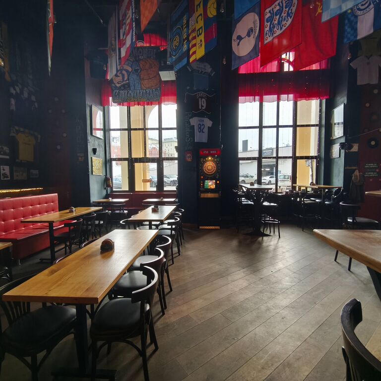 Pub82