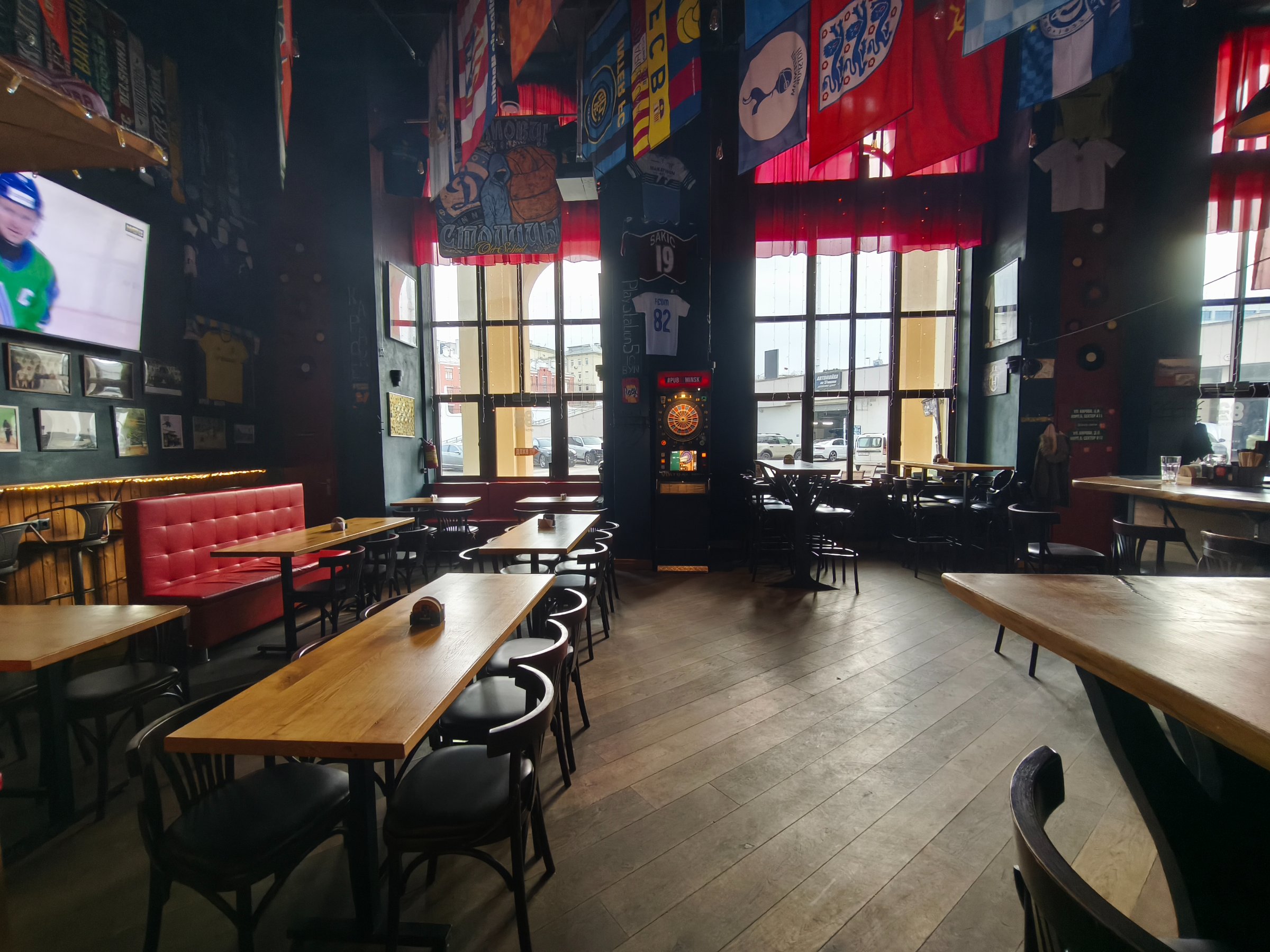 Pub82