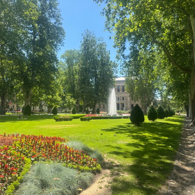 Jump Into Zagreb walking tour