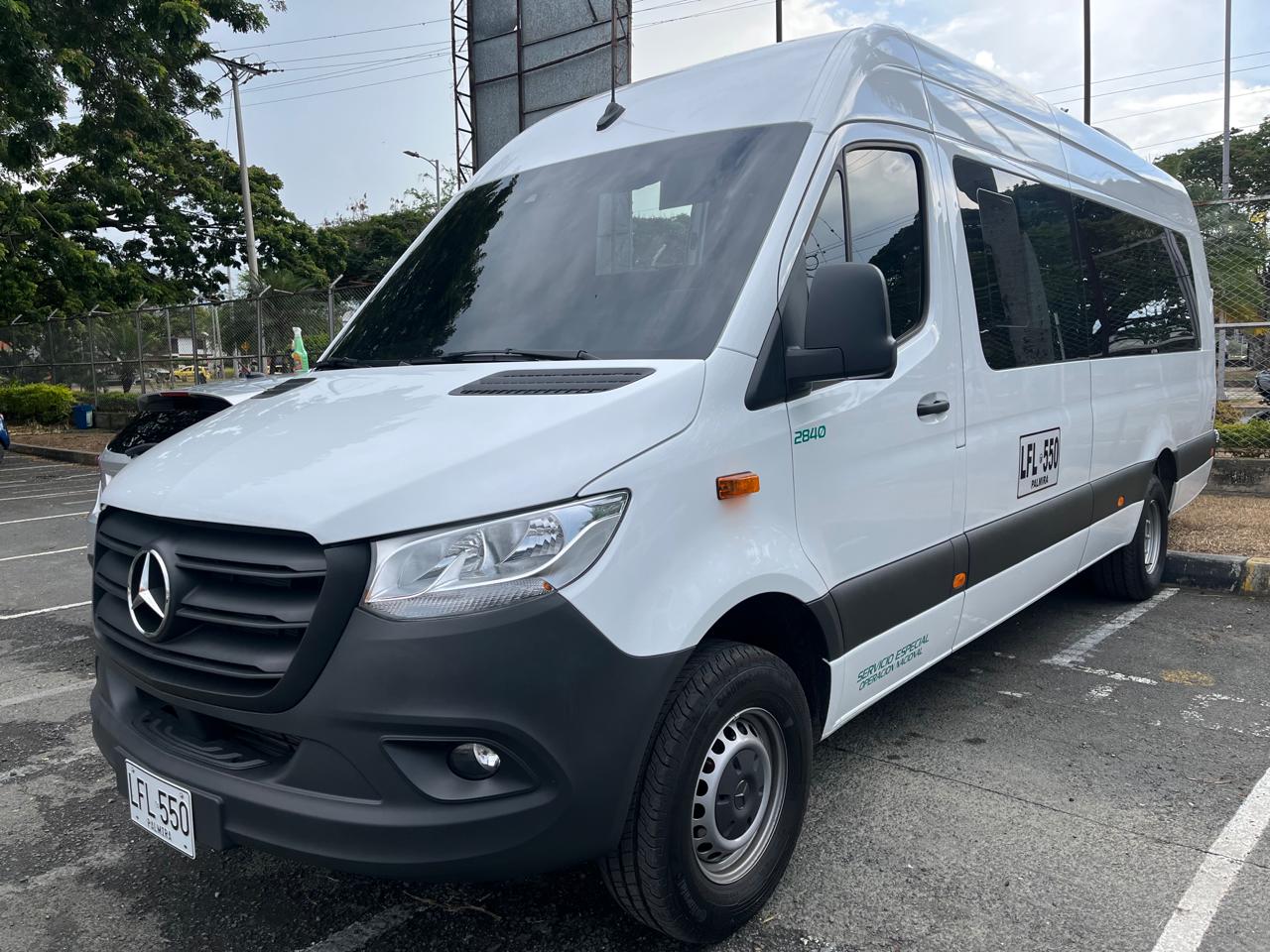 TRANSPORTES ESCOBAR VIP