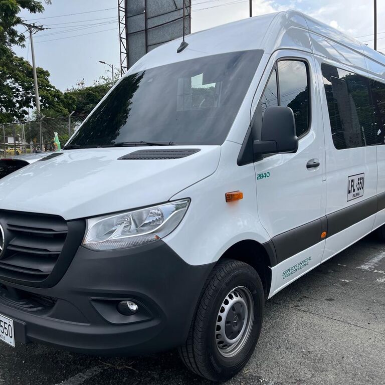 TRANSPORTES ESCOBAR VIP