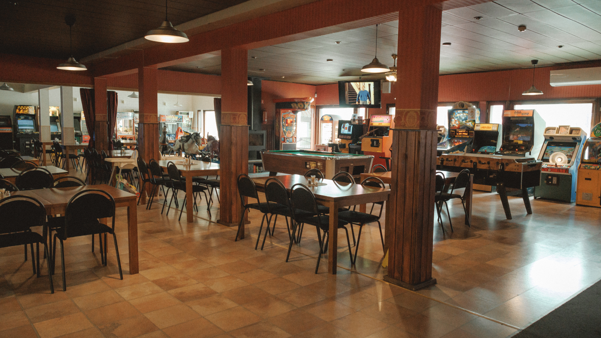Halinga Restoran & Arcade