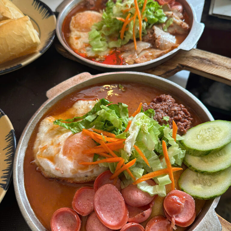 Bai Dinh Viet's Choice Resto