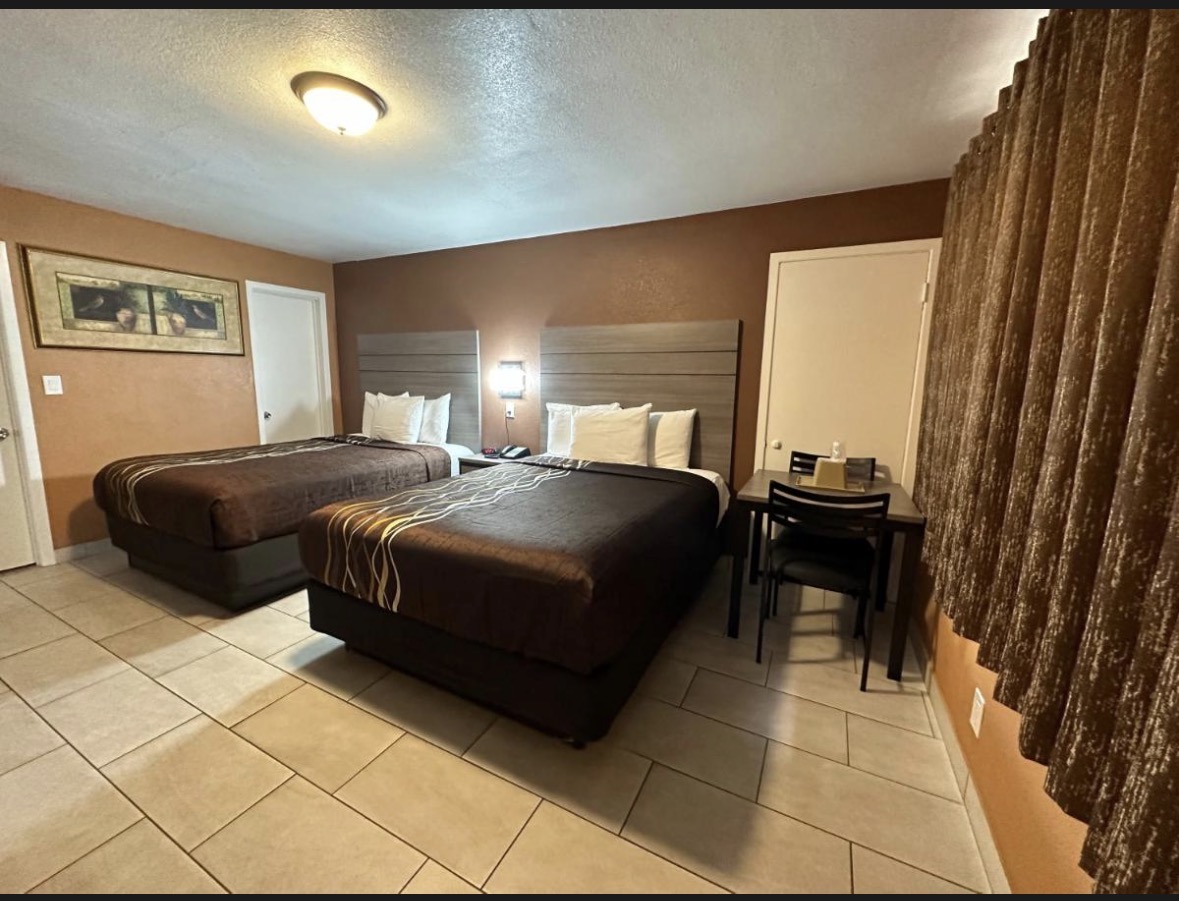 New Corral Motel
