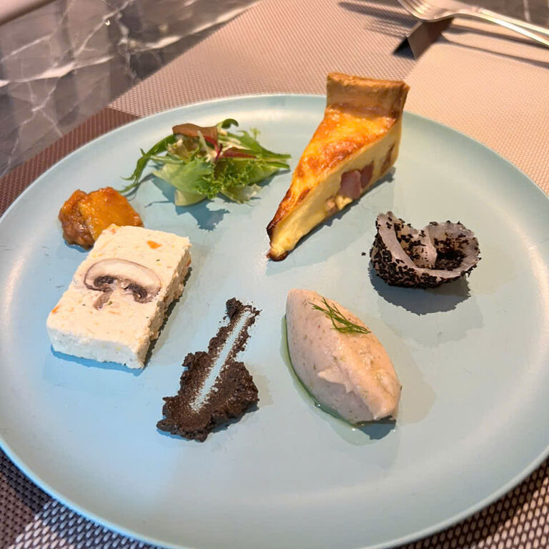 BISTRO TONTON