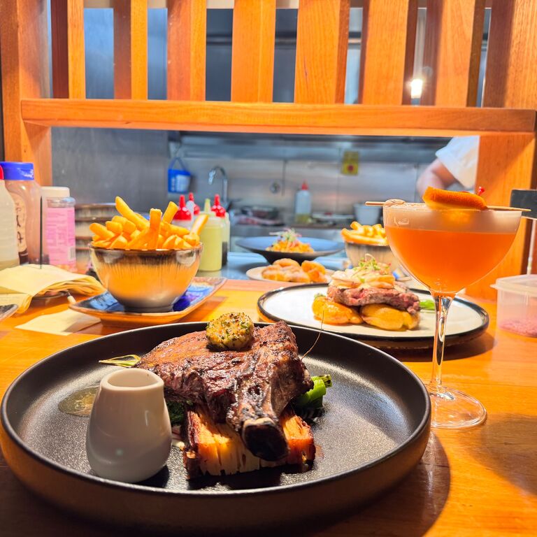 Altitude Restaurant|Lauderdale