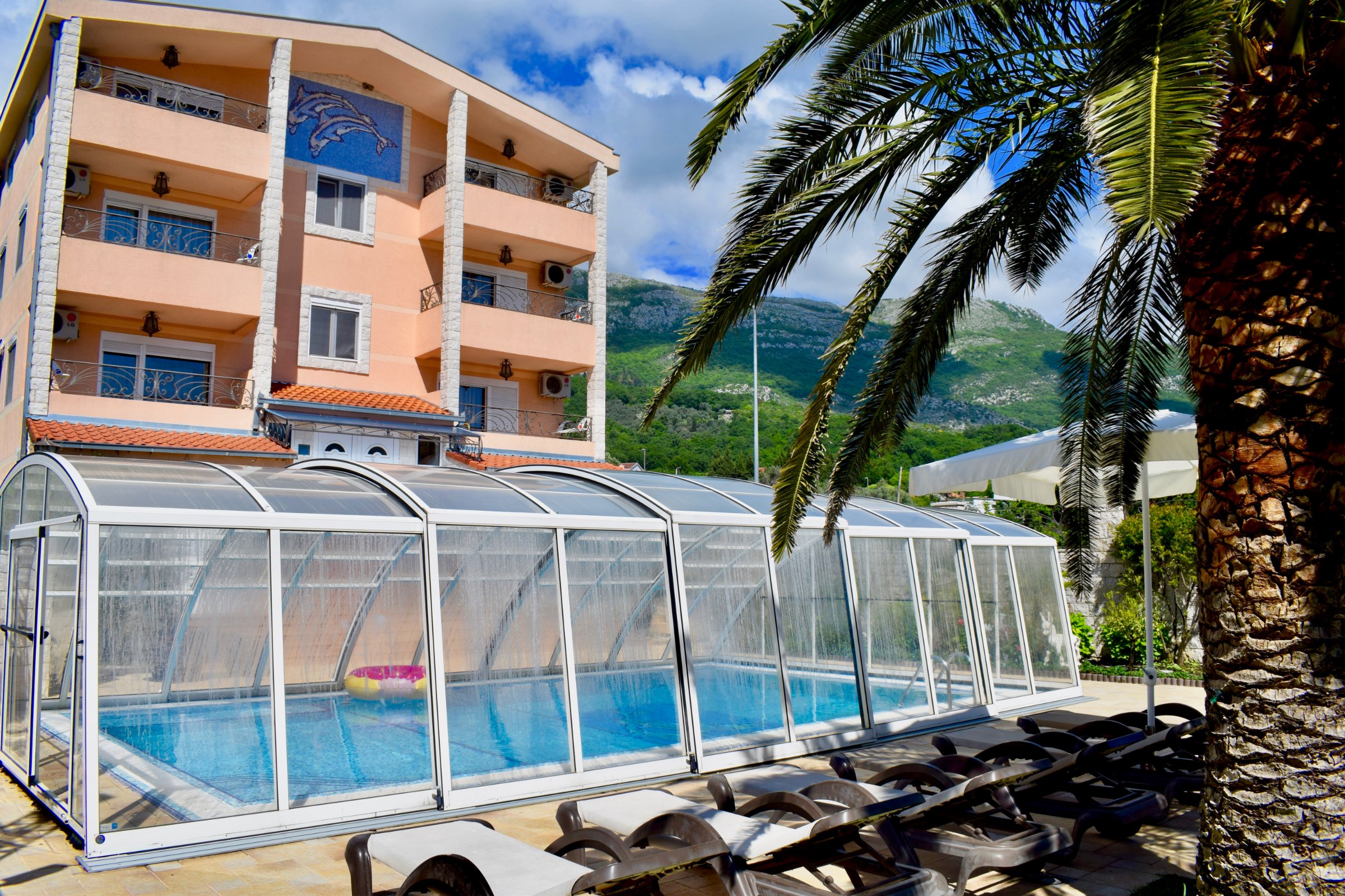 Villa Dolphin Apartments