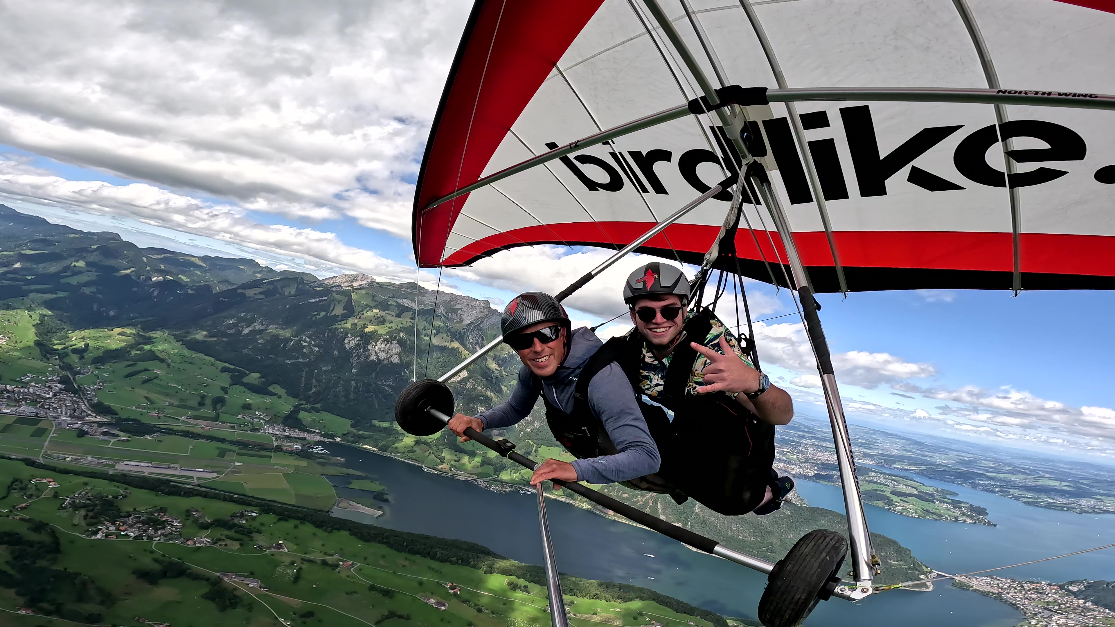 birdlike hang gliding