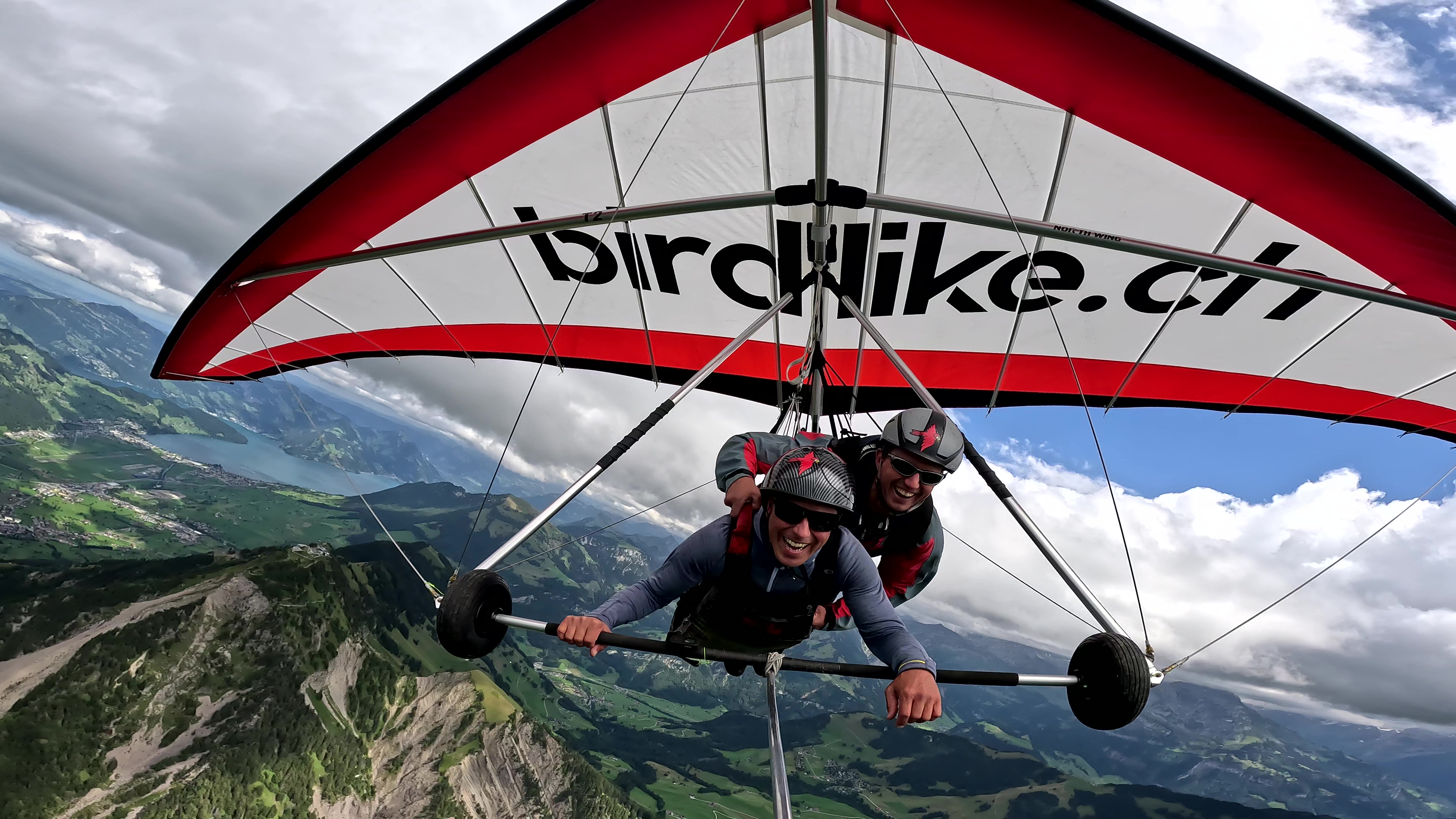 birdlike hang gliding