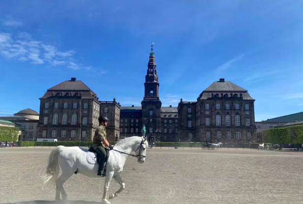Copenhagen with Meaning