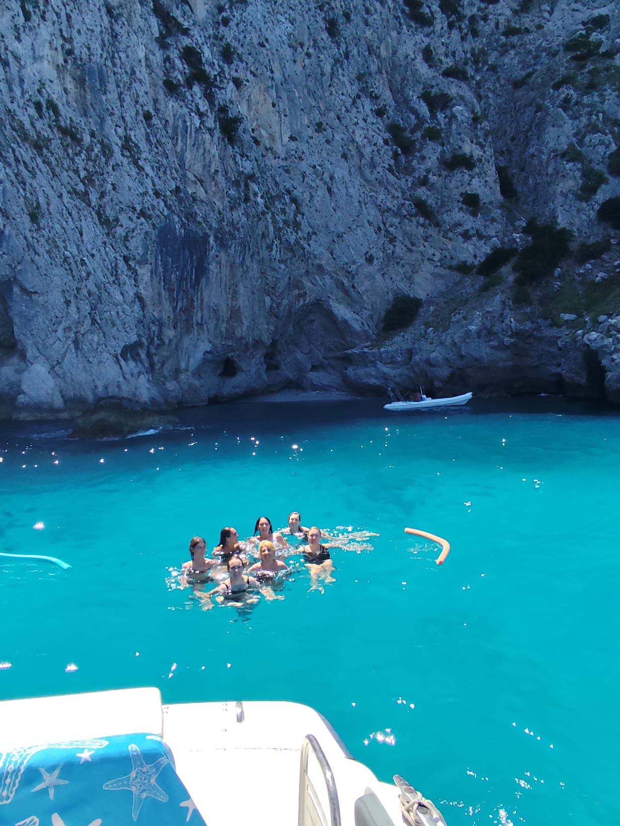 SG group rent a boat