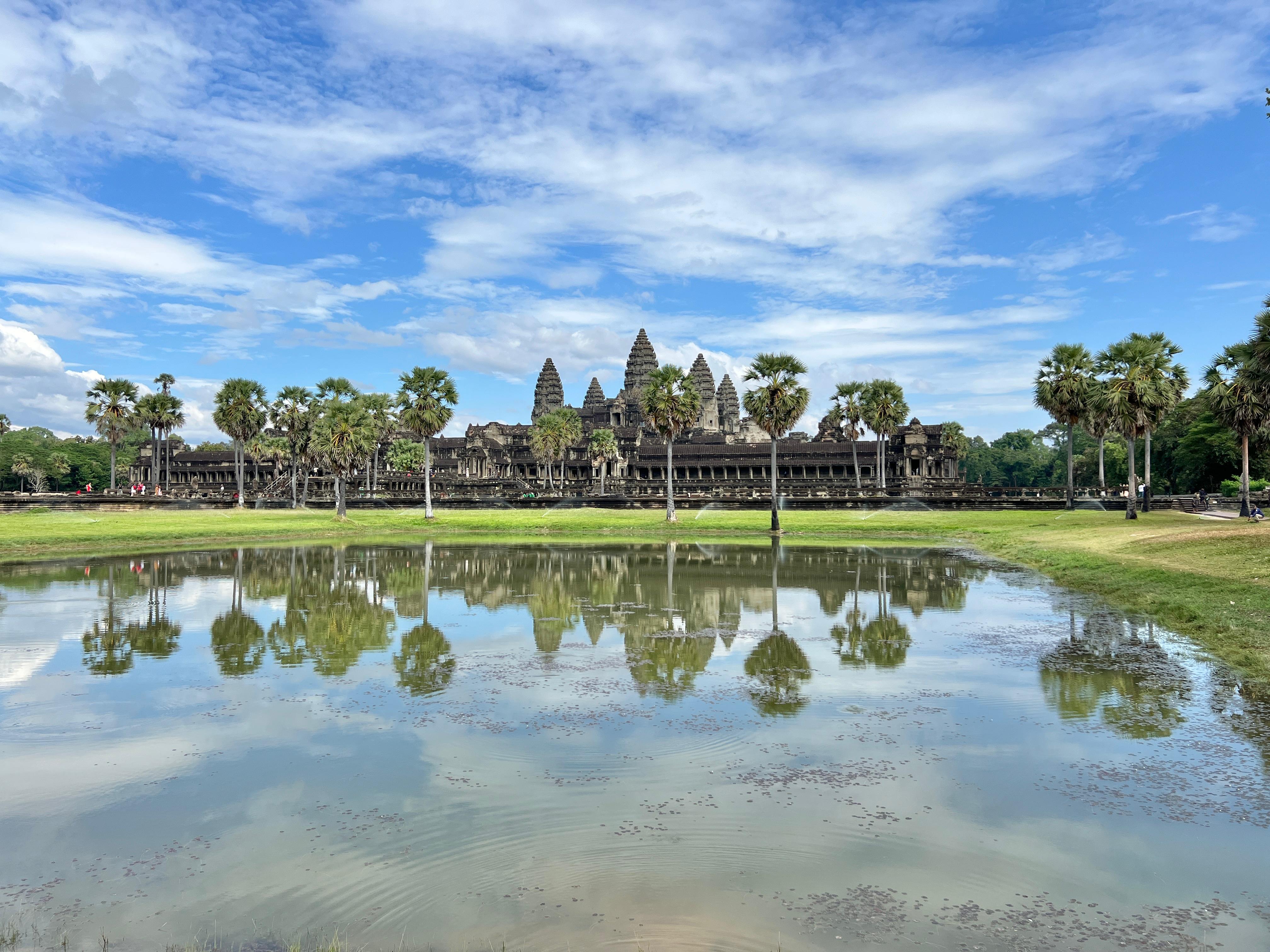 Angkor Guide Sarak