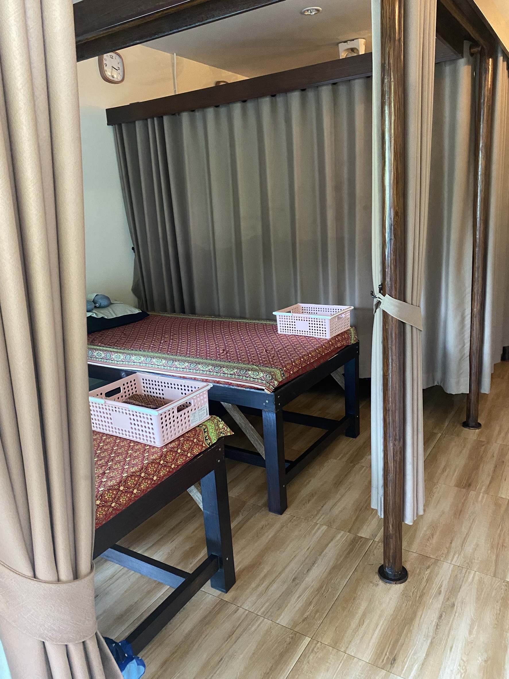 Golden Fingers Massage
