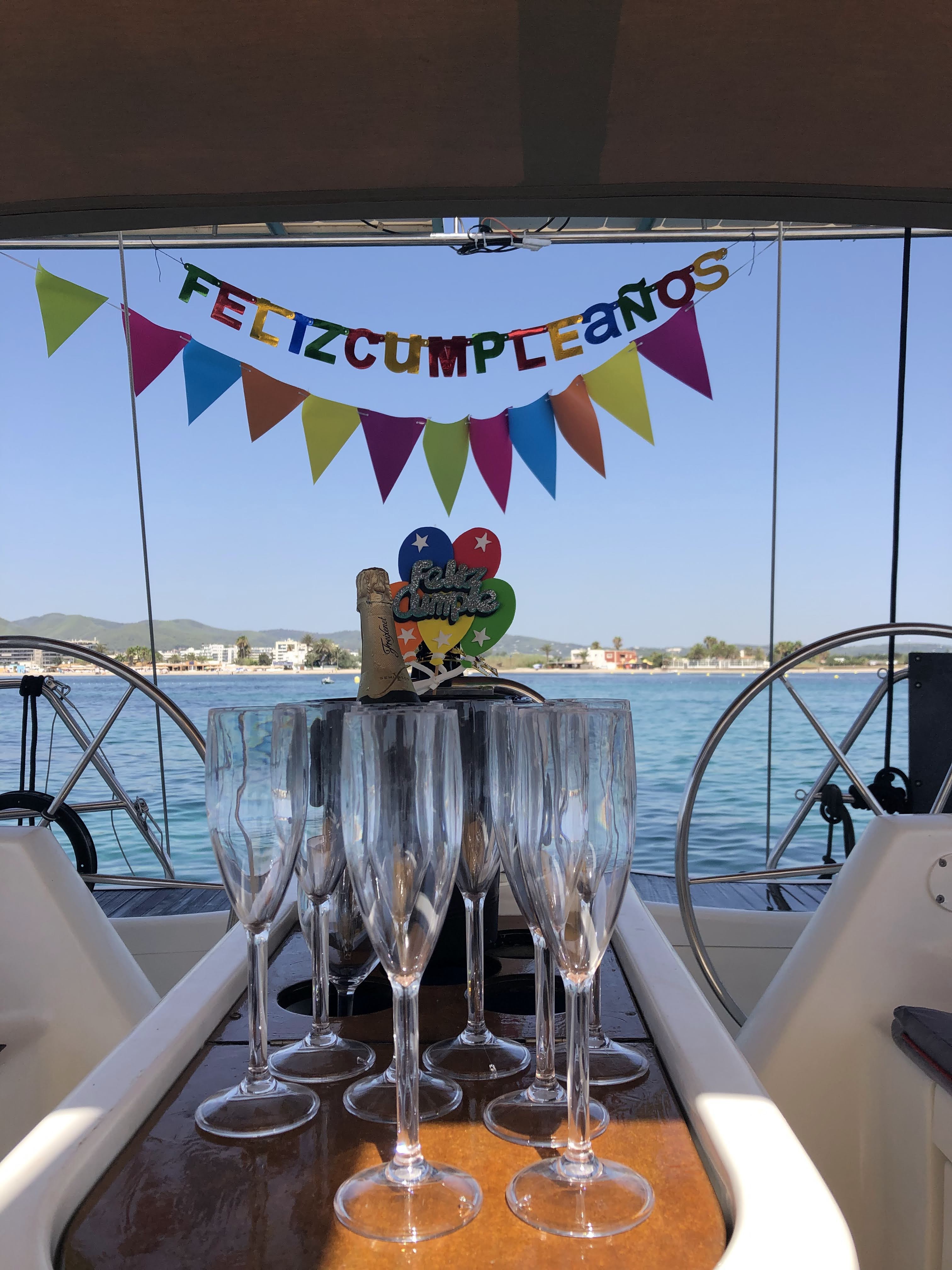 TANGO YACHT CHARTER SL