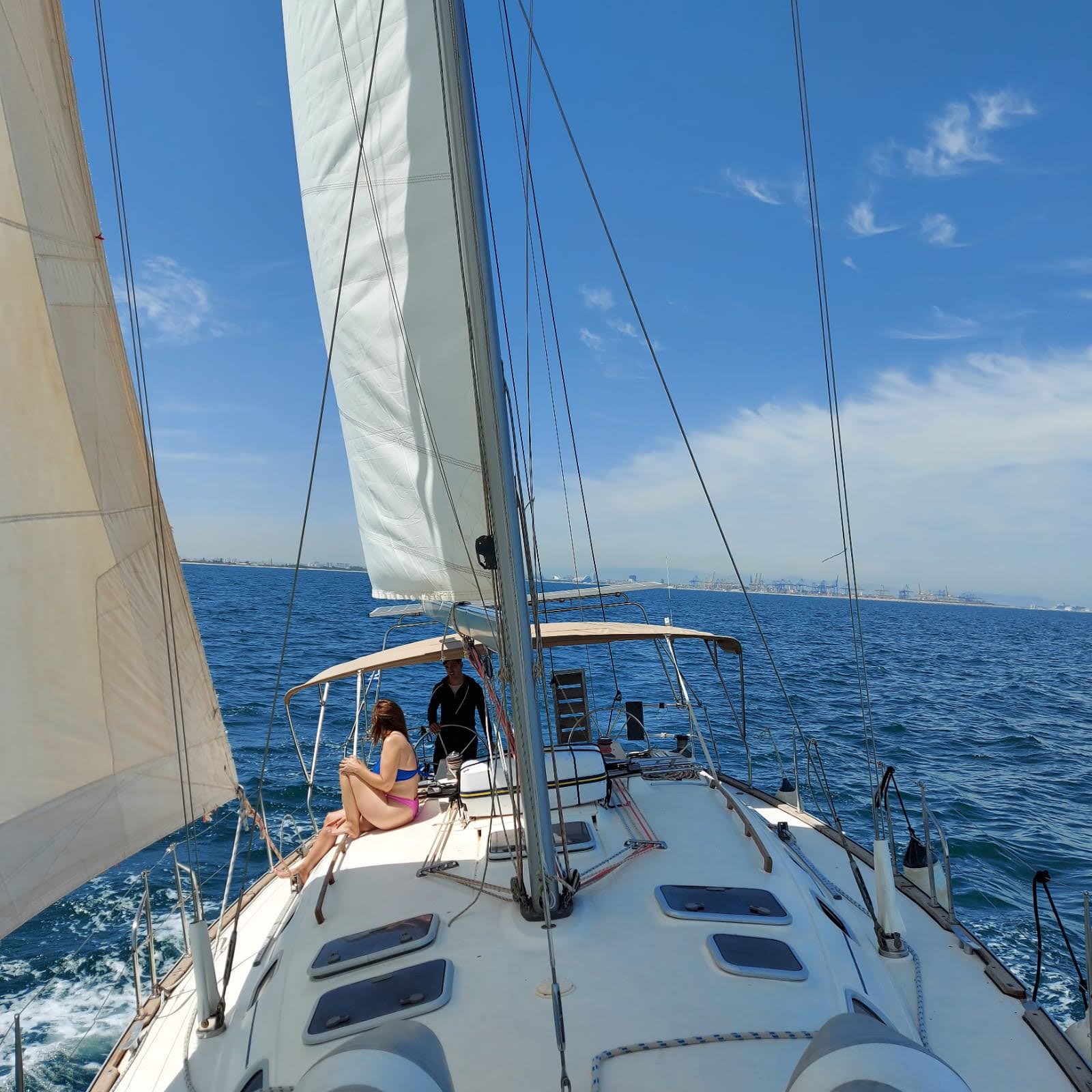 TANGO YACHT CHARTER SL