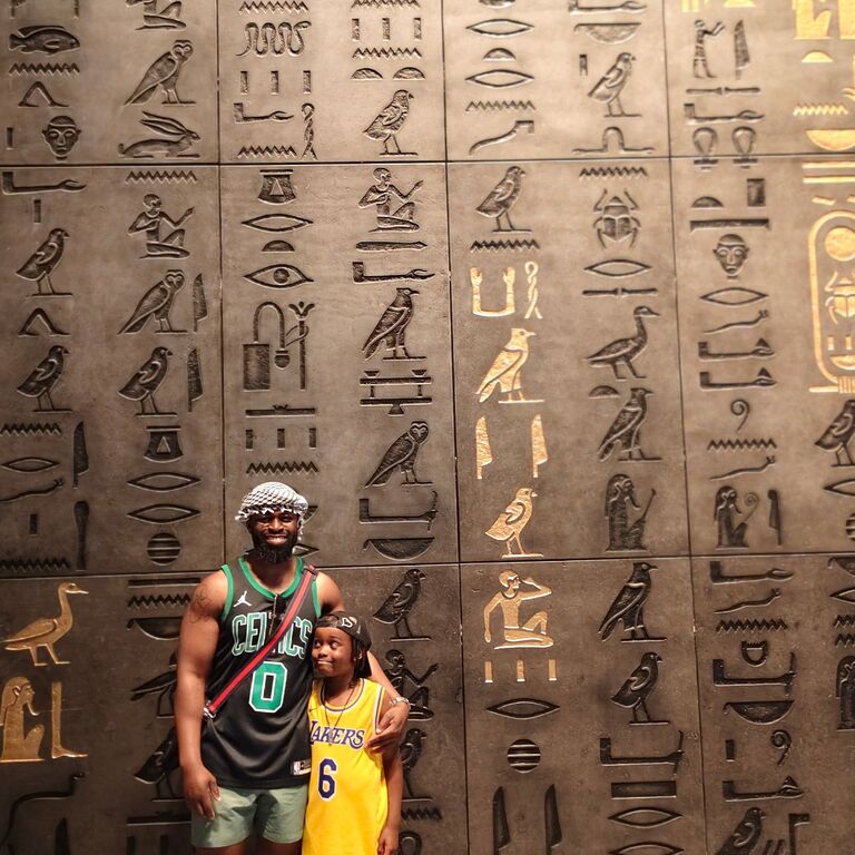 Pharaohs gate