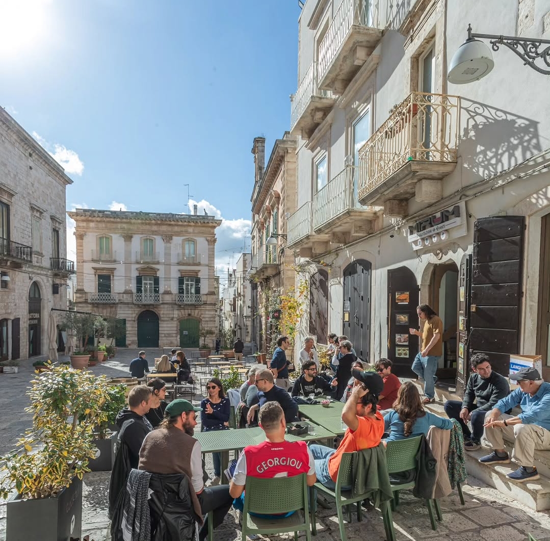 Mirum cantina con cucina