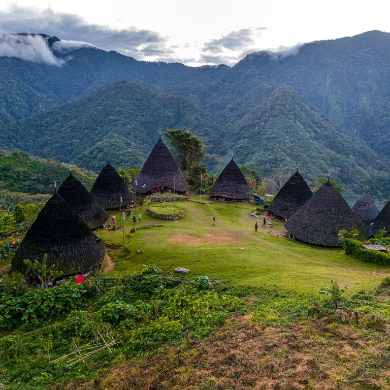Flores adventure Tours