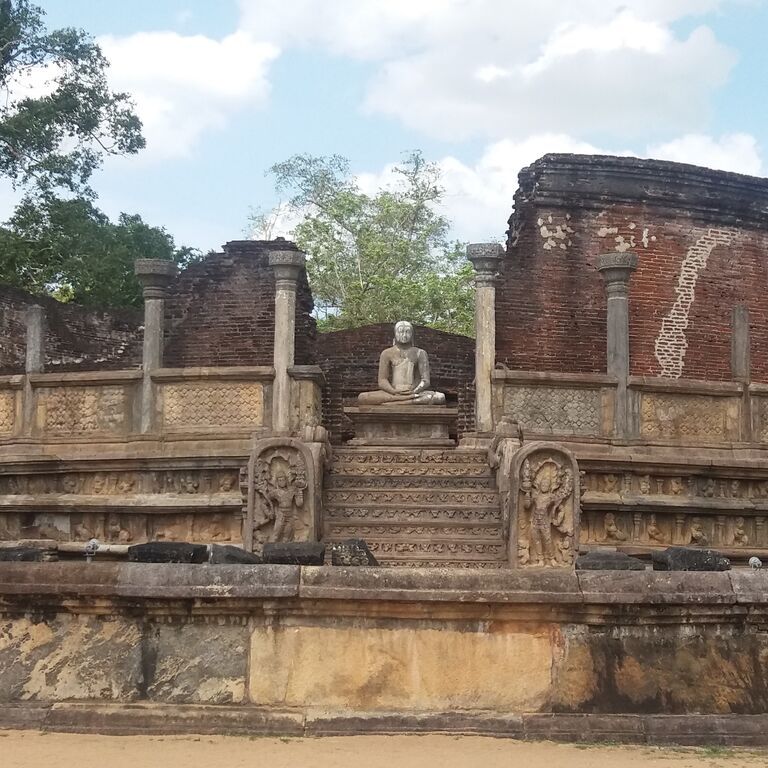 Tuk Tuk Service sigiriya