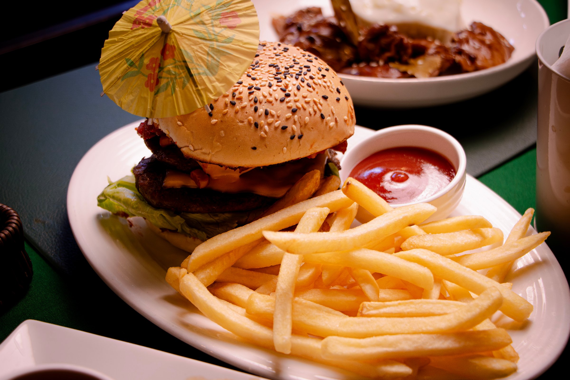 Paddies Irish Pub &Restaurant