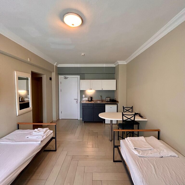 Twoseas Hotel