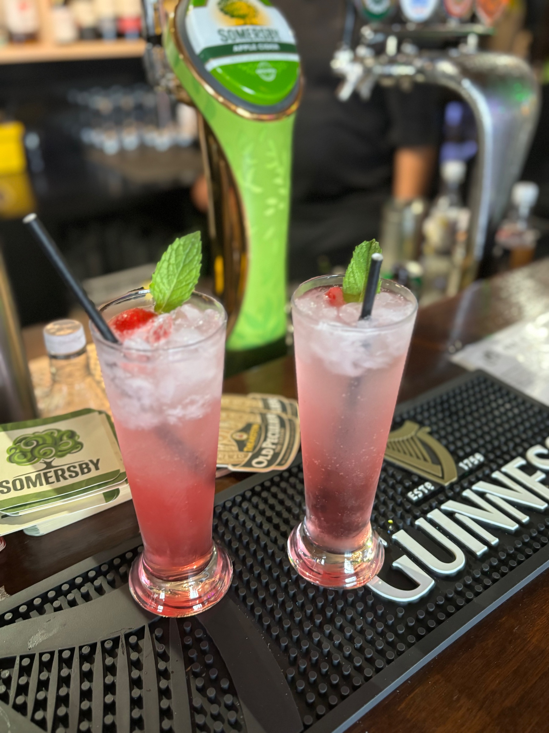 FOX & HOUNDS TAUPO
