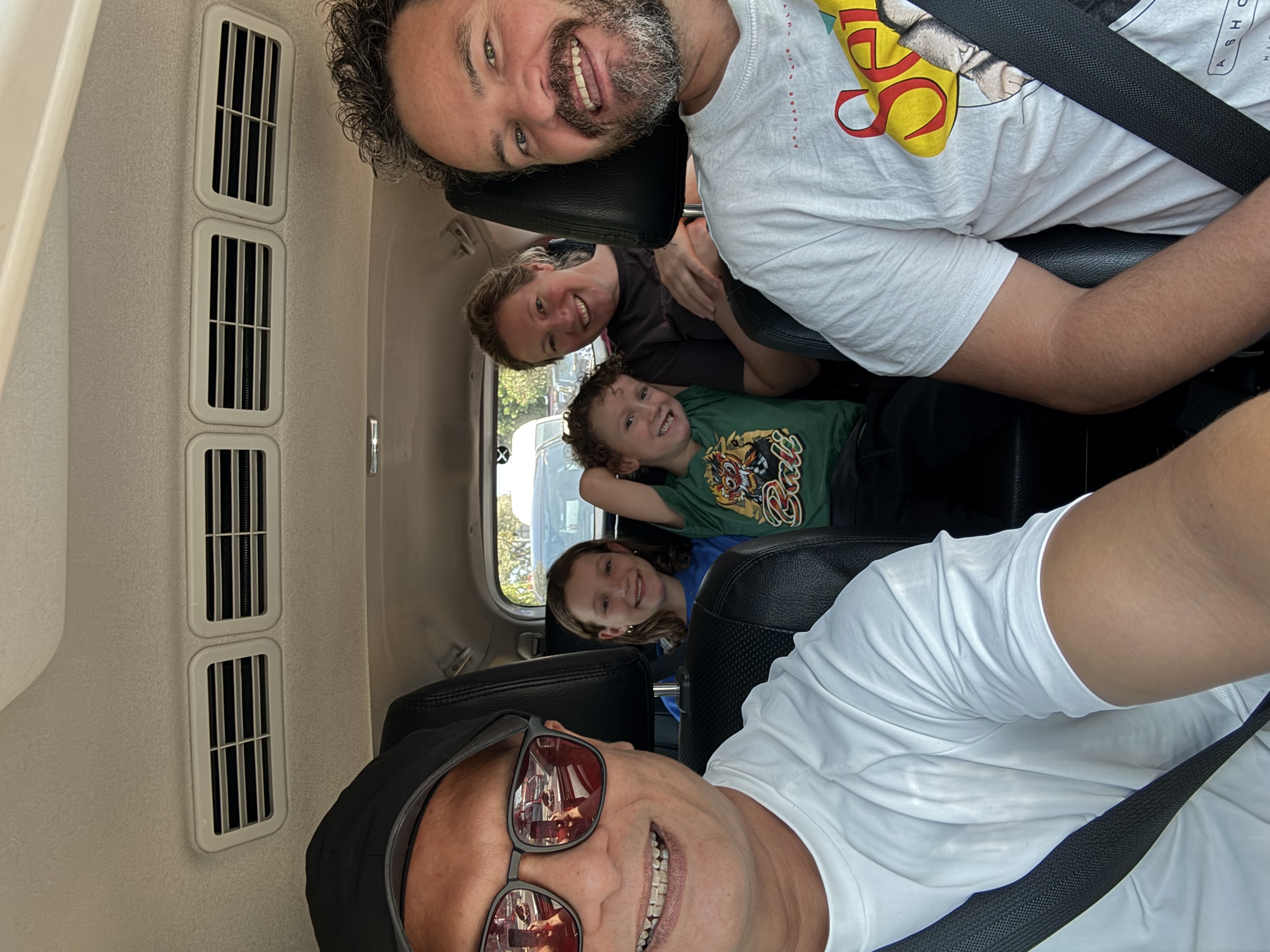 Balifamilycar