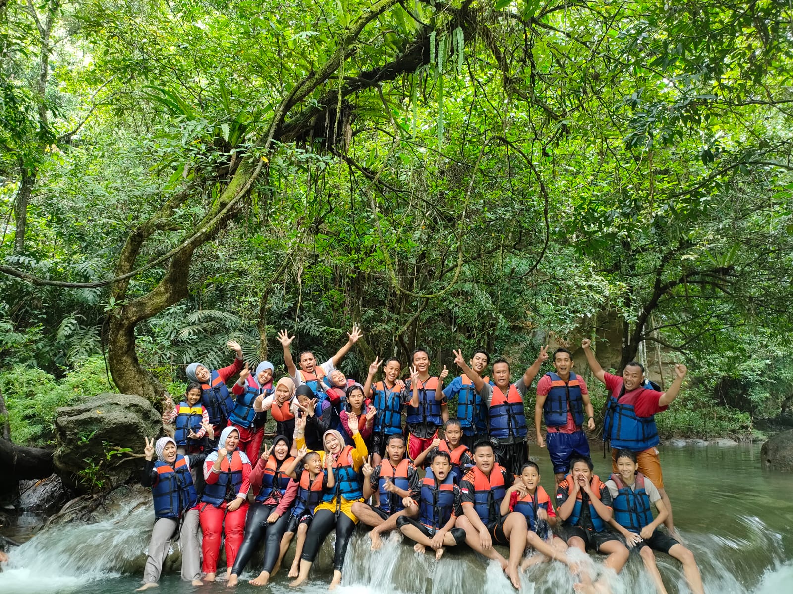 Alfathan Tour And Transport