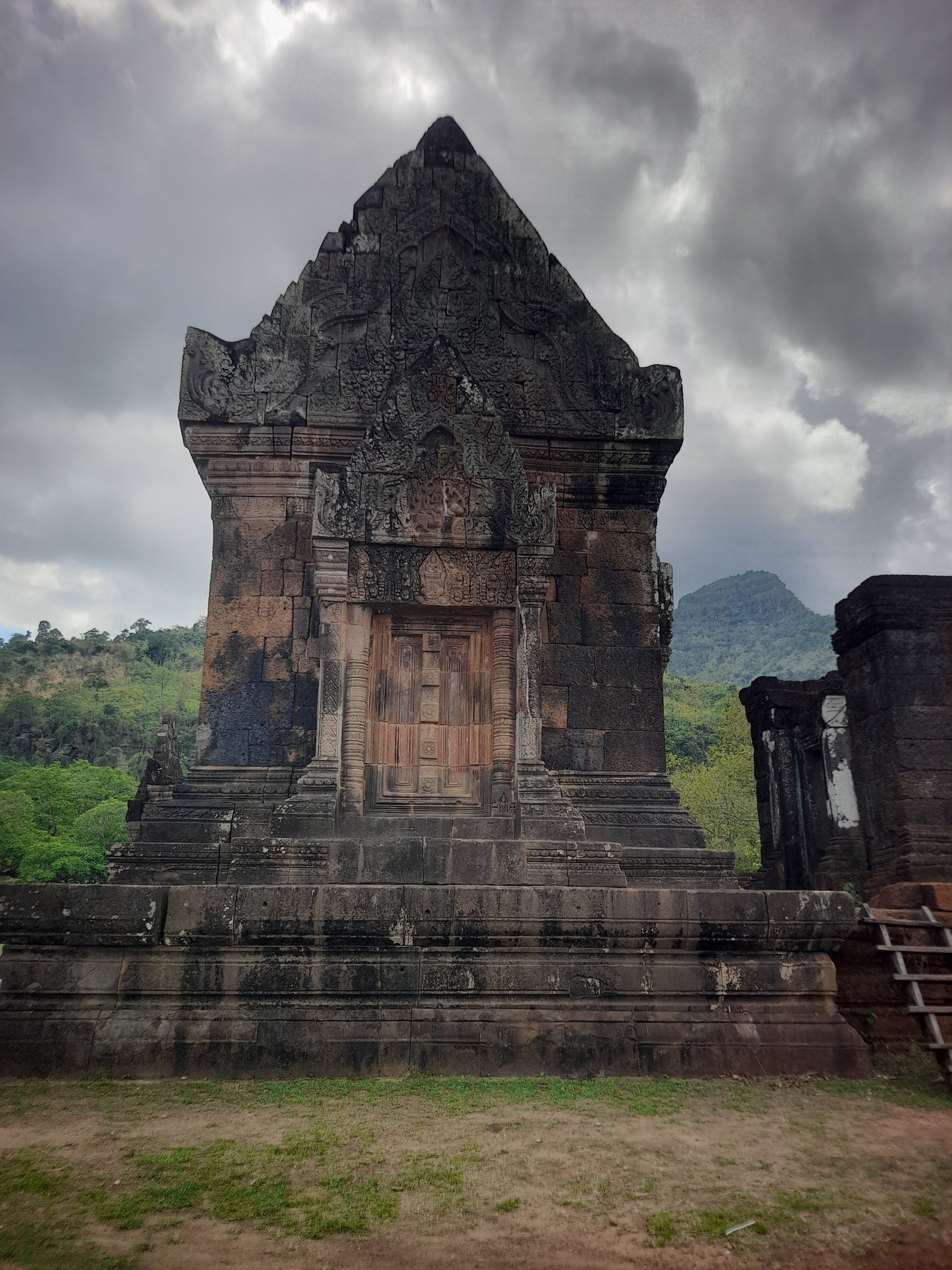 Wat Phu Tour