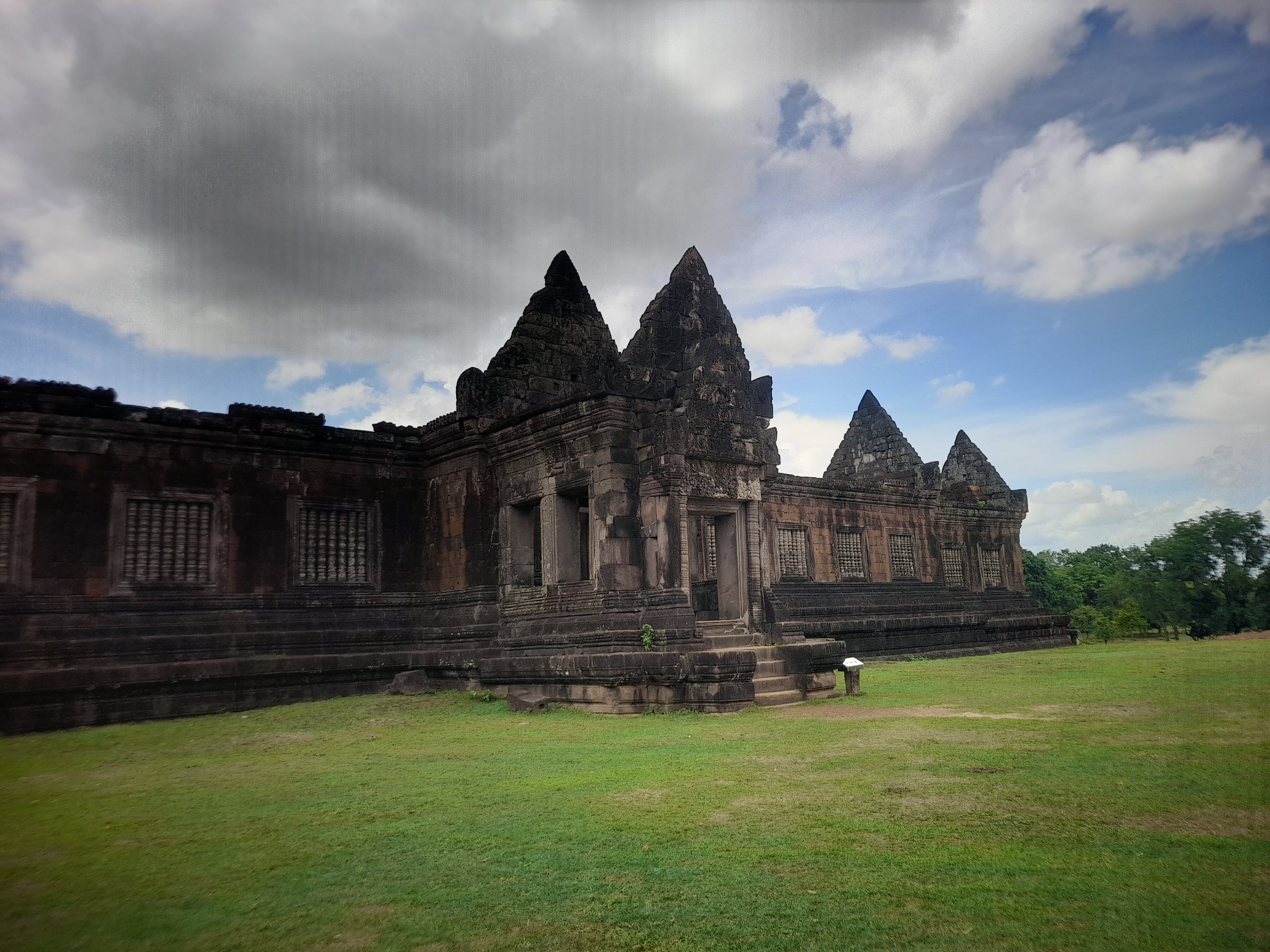 Wat Phu Tour