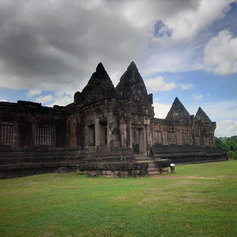 Wat Phu Tour