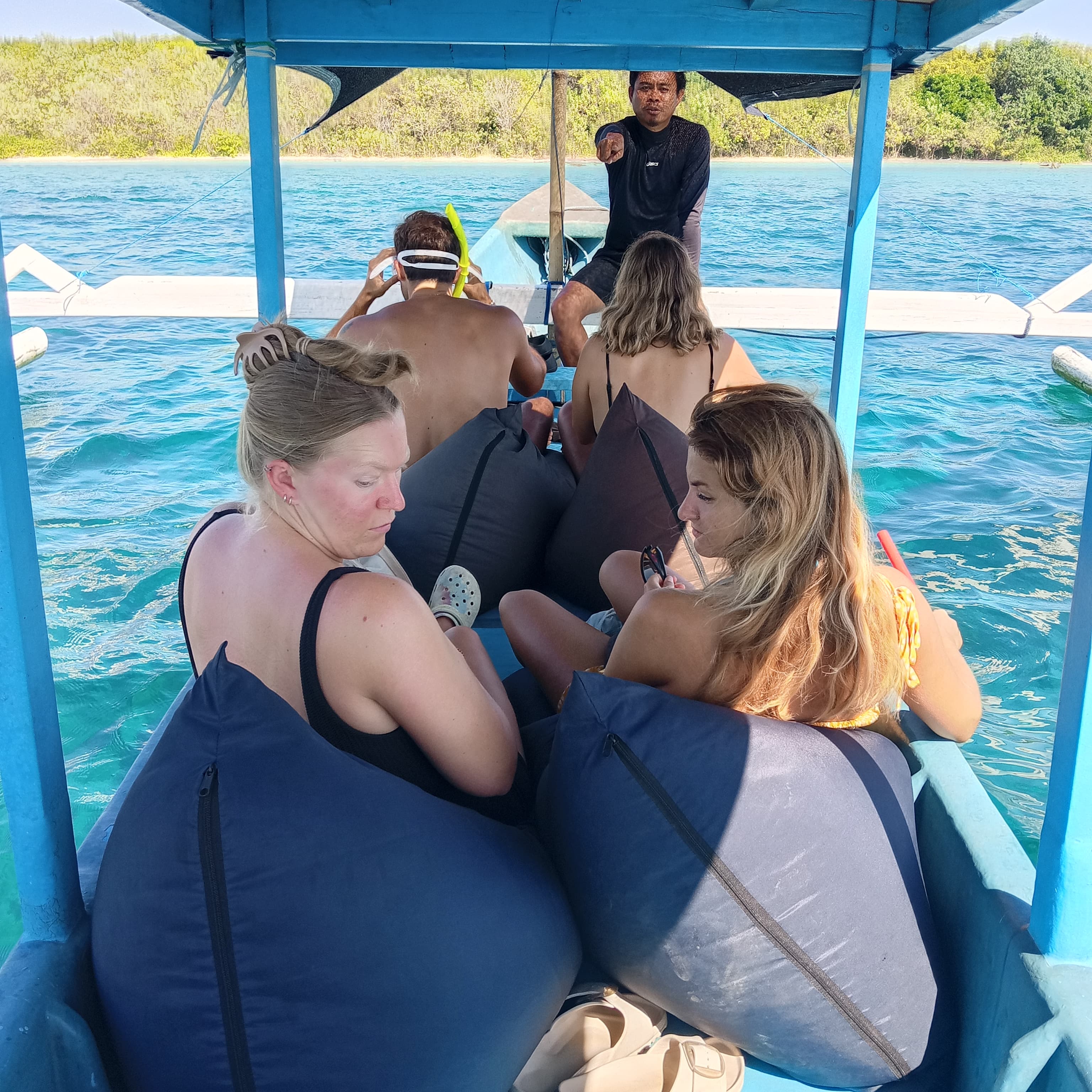 Boat trip to secret Gilis