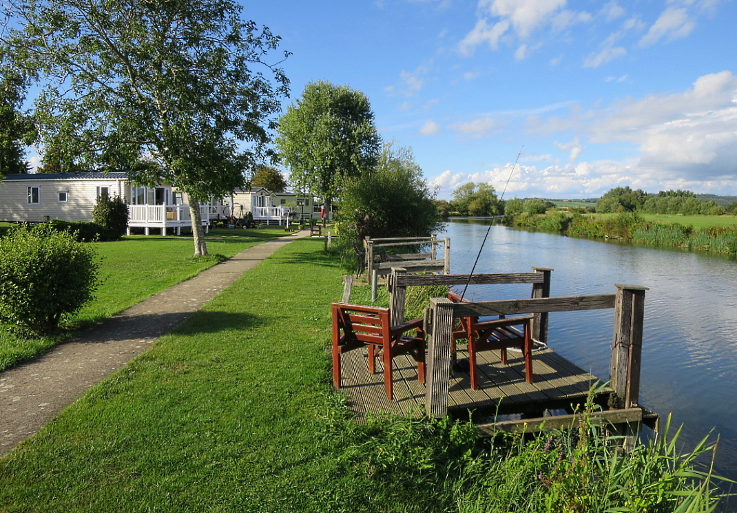 Bablock Hythe Caravan Park