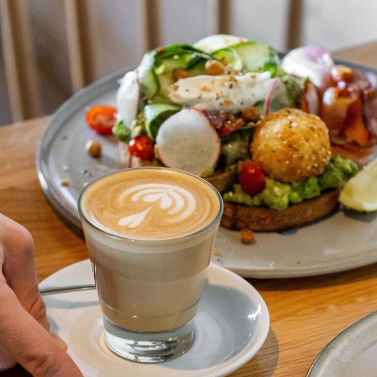 Mammoth Cafe