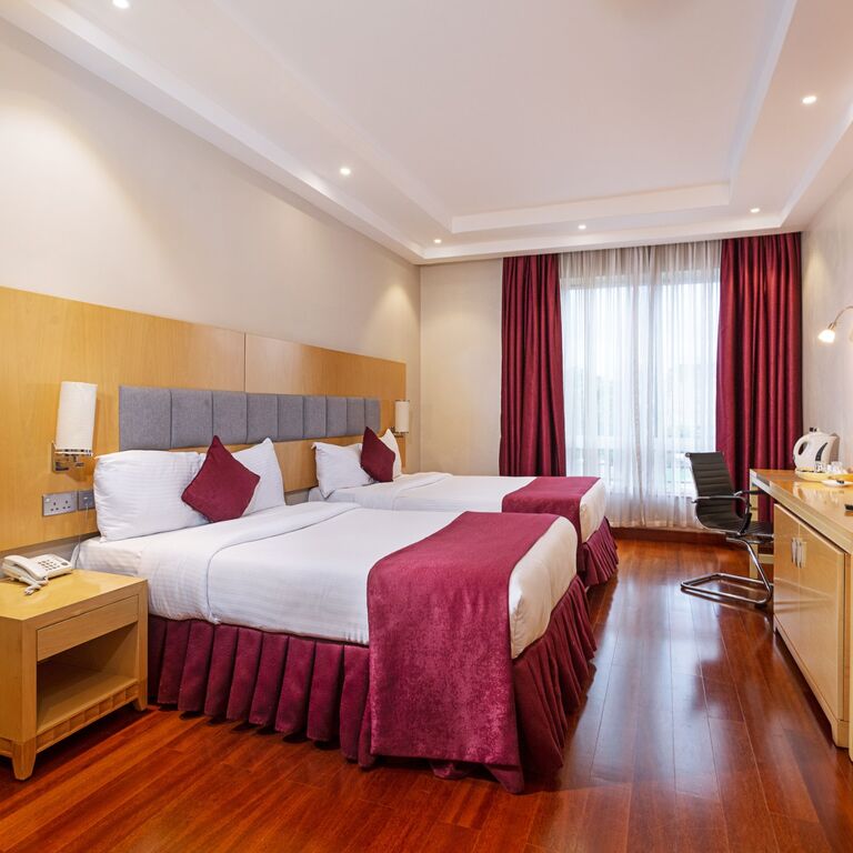 THREESTEERS HOTEL
