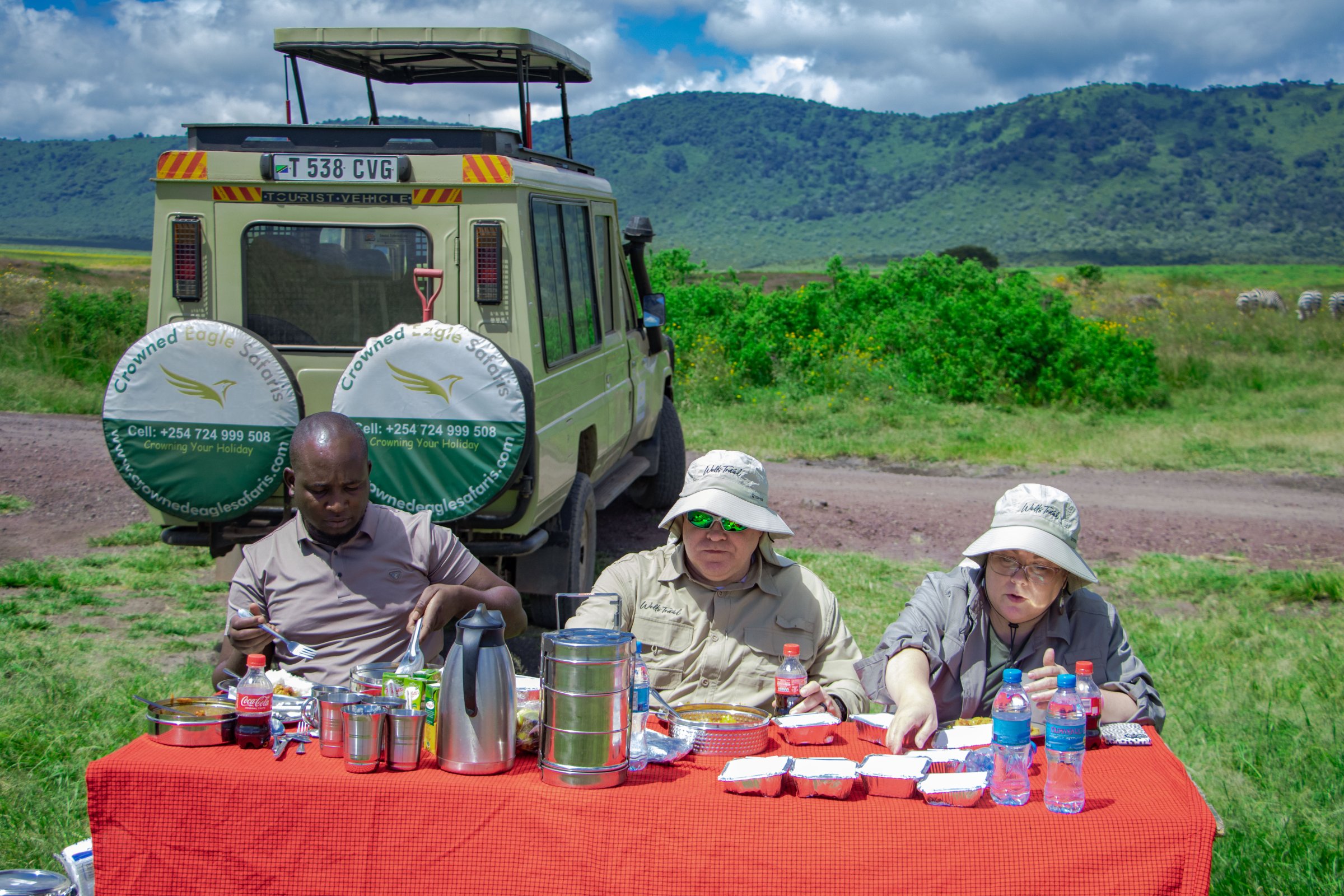 CROWNED EAGLE SAFARIS