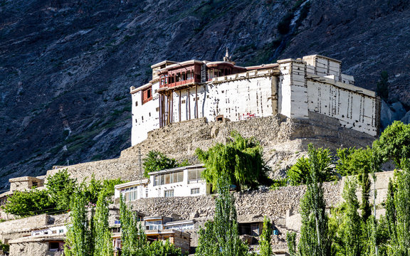 Hunza Trek & Tours