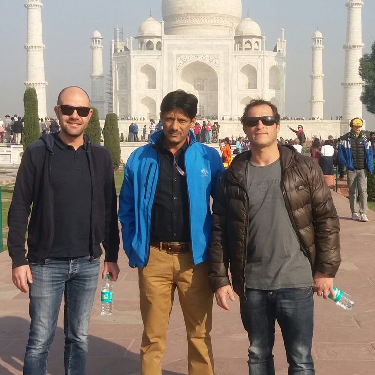 Taj Guides & Travel Services